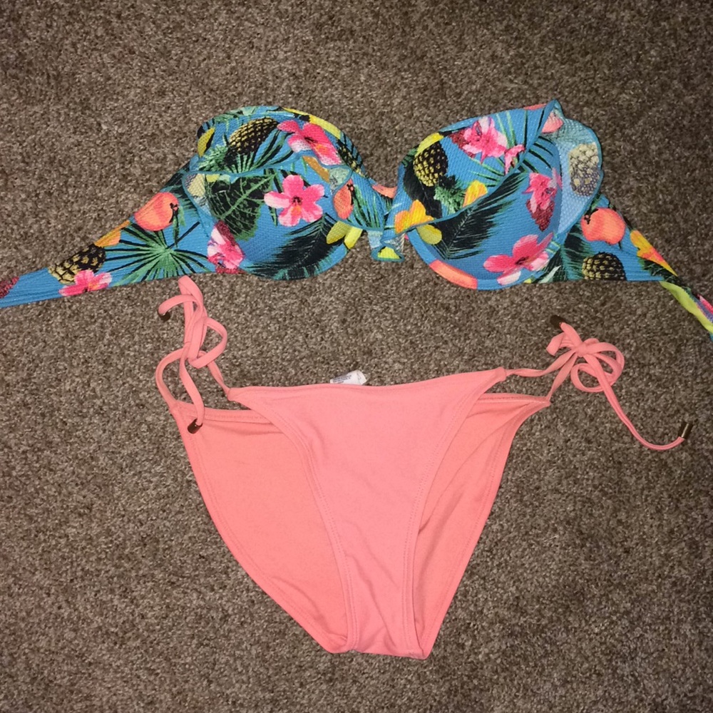 Floral bikini